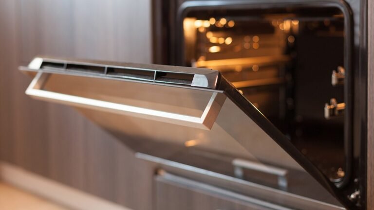 Réparer une porte de four cassée ou un joint usé